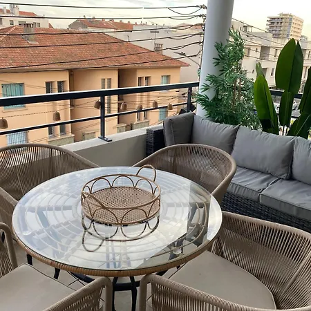 Bleu Azur Apartamento *